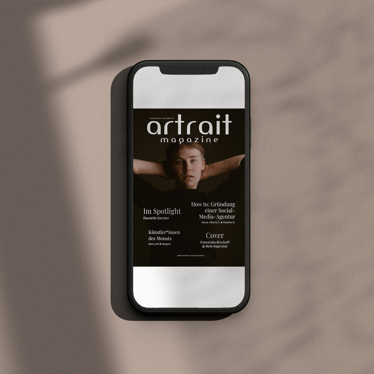 ARTRAIT Magazine #18 // Digital Edition